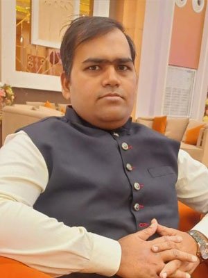 Professional Instructor Image